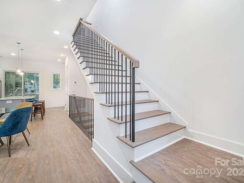 2526 Park Rose Lane, Charlotte, NC 28204.  MLS# CAR4214729, YatesRealty ID 4000. Photo for representation