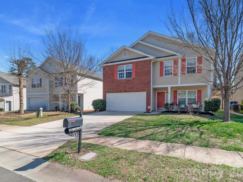 9520 Eagle Feathers Drive, Charlotte, NC 28214.  MLS# CAR4357175, YatesRealty ID 4000. 