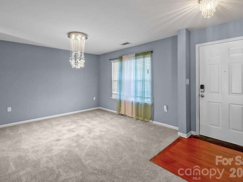 9520 Eagle Feathers Drive, Charlotte, NC 28214.  MLS# CAR4357175, YatesRealty ID 4000. 