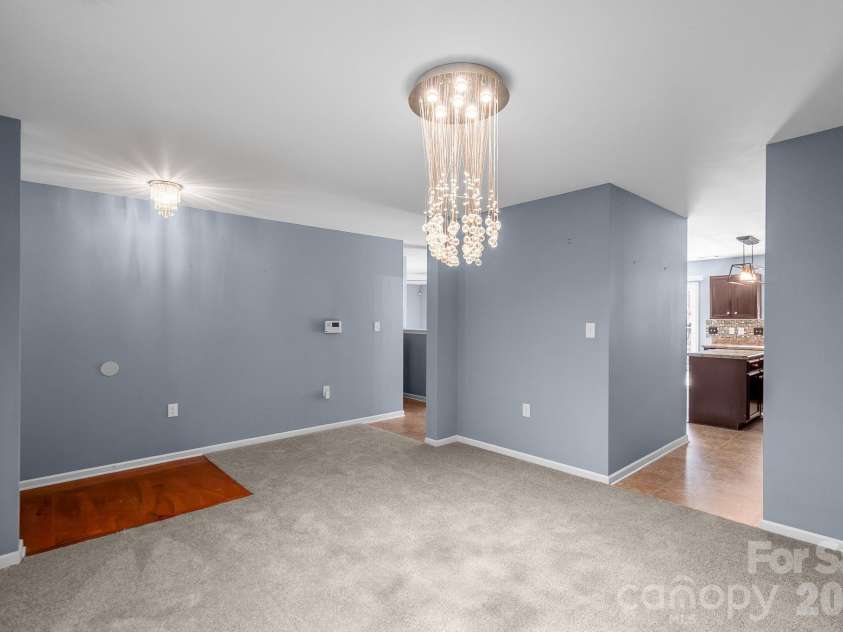 9520 Eagle Feathers Drive, Charlotte, NC 28214.  MLS# CAR4357175, YatesRealty ID 4000. 