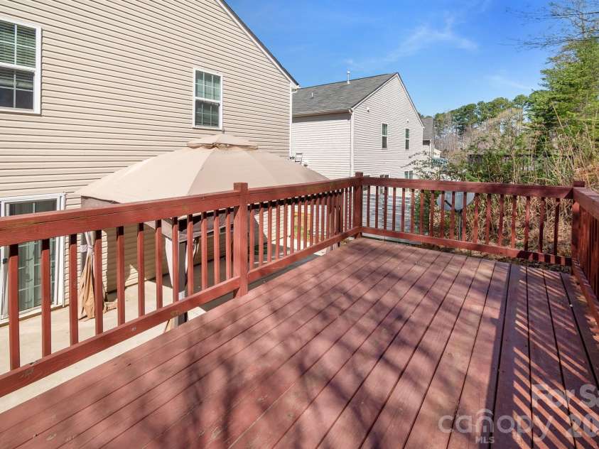 9520 Eagle Feathers Drive, Charlotte, NC 28214.  MLS# CAR4357175, YatesRealty ID 4000. 