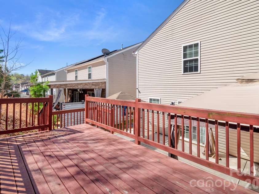 9520 Eagle Feathers Drive, Charlotte, NC 28214.  MLS# CAR4357175, YatesRealty ID 4000. 