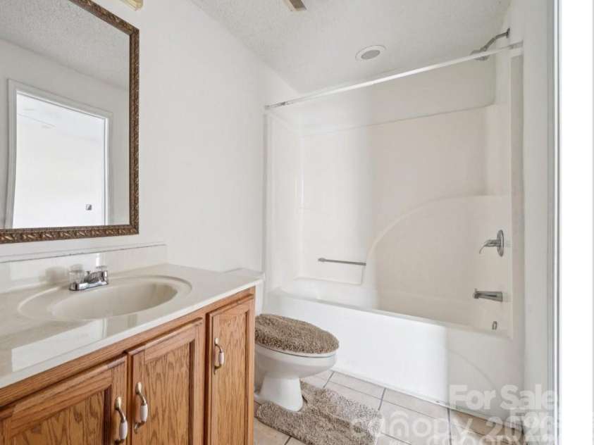 411 Central Avenue, Landis, NC 28088.  MLS# CAR4407705, YatesRealty ID 40000. 