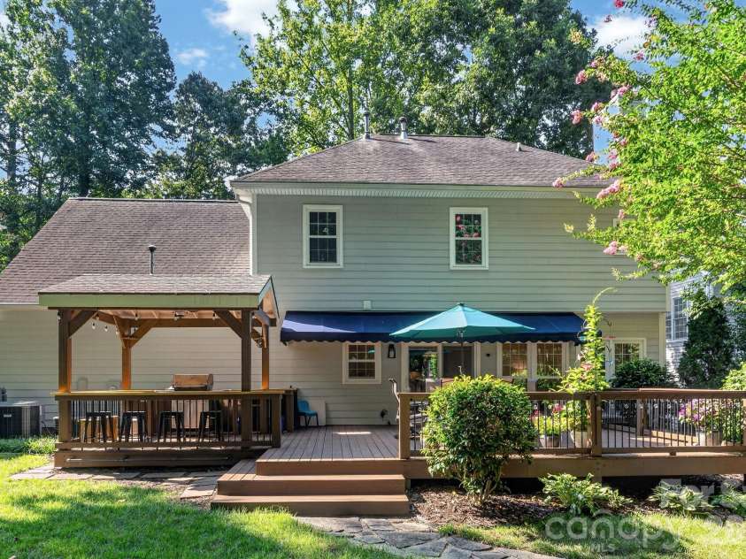 8749 Oakham Street, Huntersville, NC 28078.  MLS# CAR4404631, YatesRealty ID 40001. 