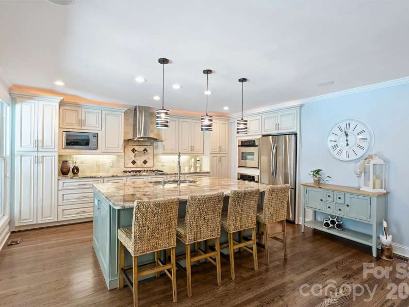 119 Sterling Oak Lane, Mooresville, NC 28117.  MLS# CAR4405629, YatesRealty ID 40003. Kitchen