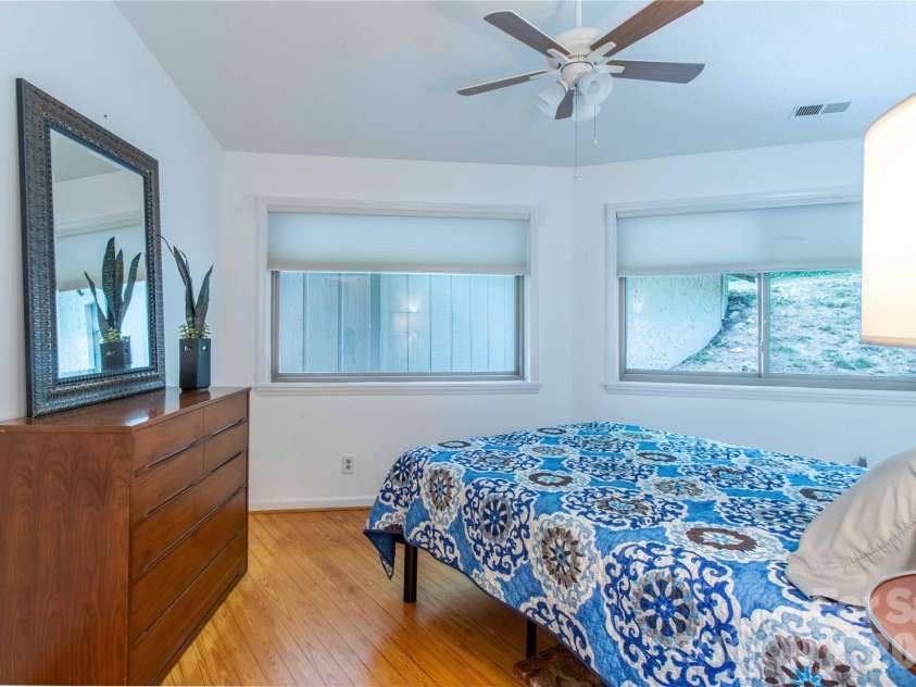 150 Freeman Knolls Drive, Hendersonville, NC 28792.  MLS# CAR4407645, YatesRealty ID 40004. 