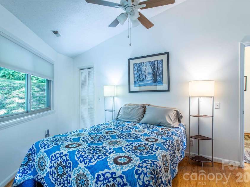 150 Freeman Knolls Drive, Hendersonville, NC 28792.  MLS# CAR4407645, YatesRealty ID 40004. 