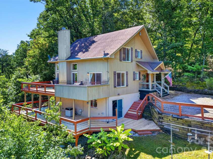 884 Pinnacle Parkway, Union Mills, NC 28167.  MLS# CAR4395417, YatesRealty ID 40005. 