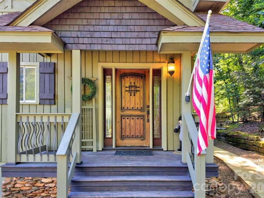 884 Pinnacle Parkway, Union Mills, NC 28167.  MLS# CAR4395417, YatesRealty ID 40005. 