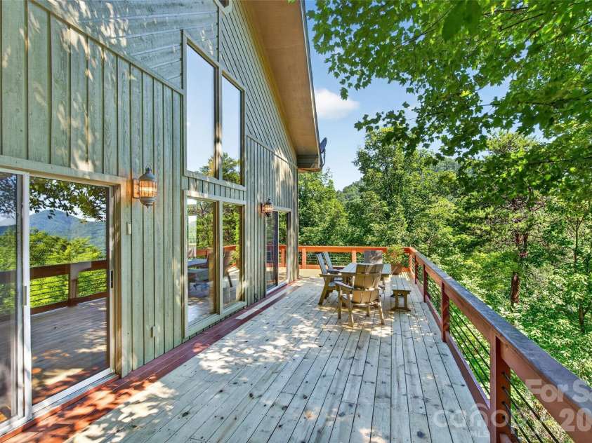 884 Pinnacle Parkway, Union Mills, NC 28167.  MLS# CAR4395417, YatesRealty ID 40005. 