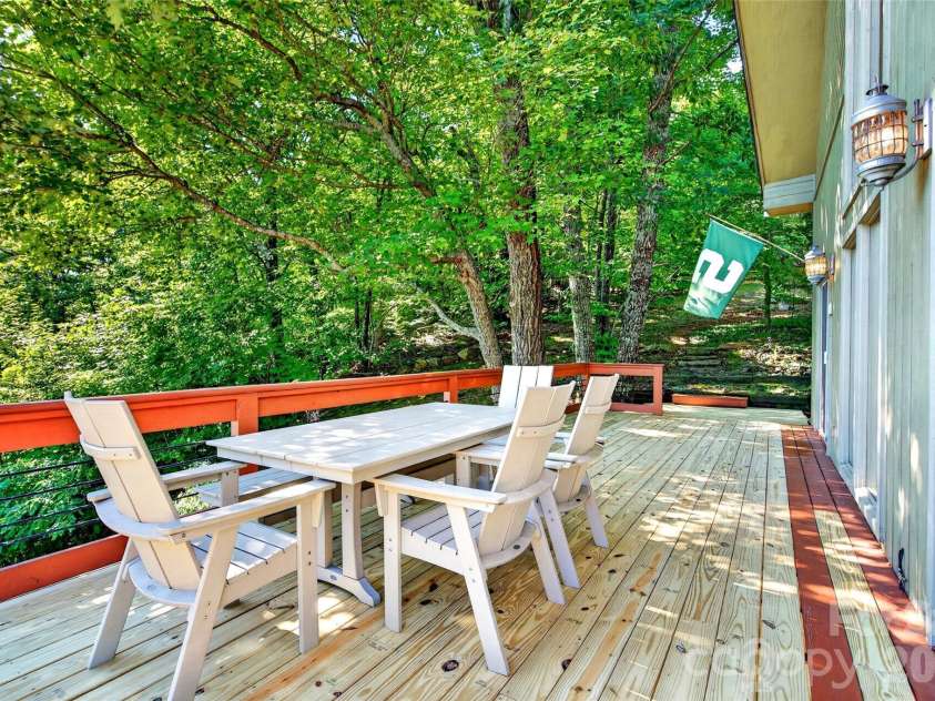 884 Pinnacle Parkway, Union Mills, NC 28167.  MLS# CAR4395417, YatesRealty ID 40005. 
