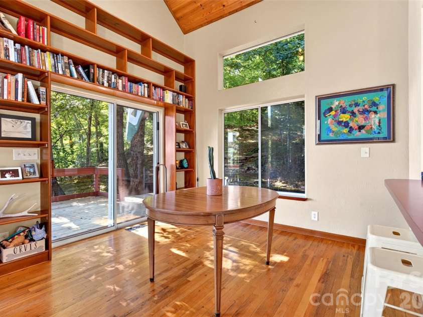 884 Pinnacle Parkway, Union Mills, NC 28167.  MLS# CAR4395417, YatesRealty ID 40005. 