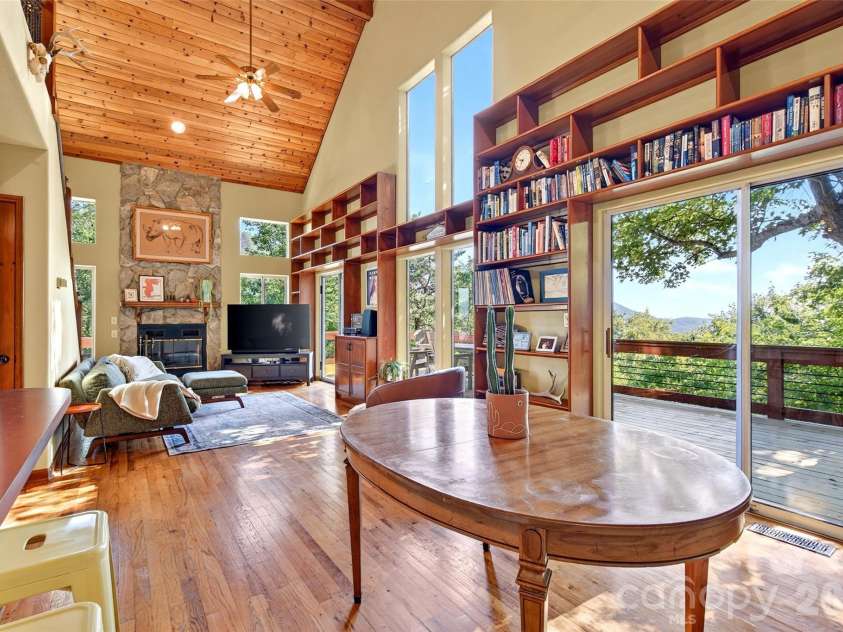 884 Pinnacle Parkway, Union Mills, NC 28167.  MLS# CAR4395417, YatesRealty ID 40005. 