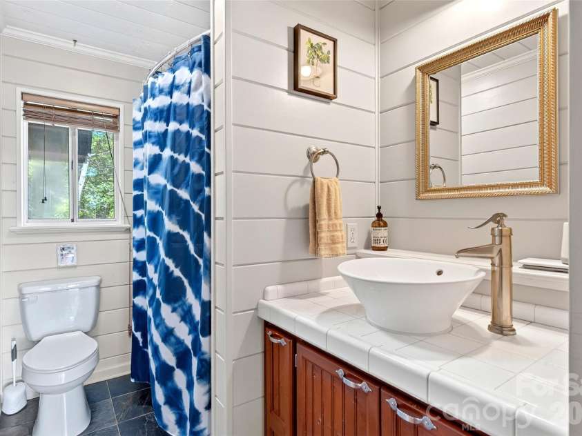 884 Pinnacle Parkway, Union Mills, NC 28167.  MLS# CAR4395417, YatesRealty ID 40005. 