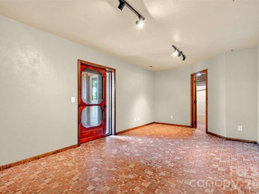 884 Pinnacle Parkway, Union Mills, NC 28167.  MLS# CAR4395417, YatesRealty ID 40005. 