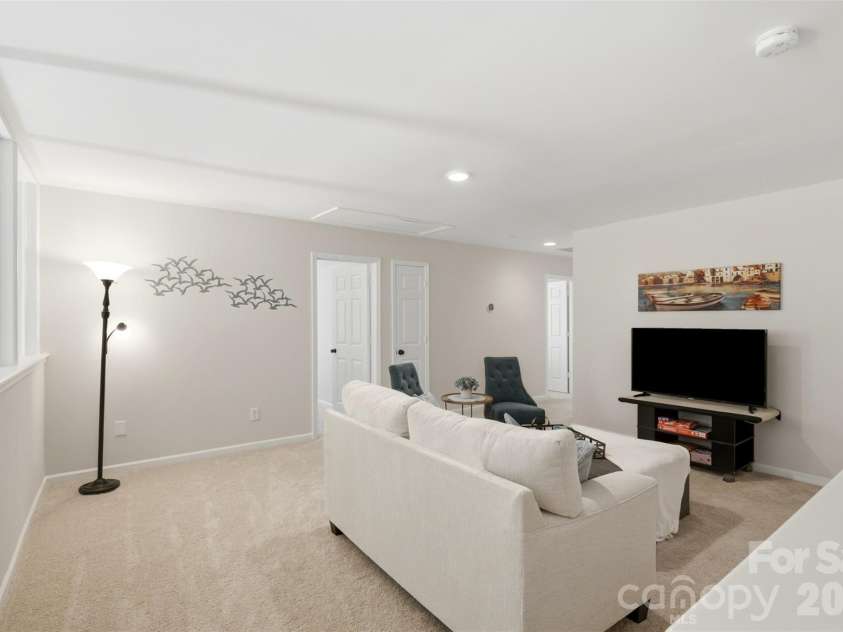 2020 White Cedar Lane, Waxhaw, NC 28173.  MLS# CAR4404030, YatesRealty ID 40006. Upper level loft/bonus room