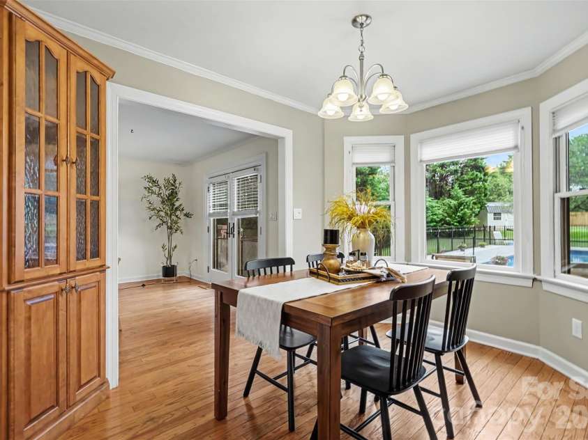 17016 Knoxwood Drive, Huntersville, NC 28078.  MLS# CAR4404785, YatesRealty ID 40007. 