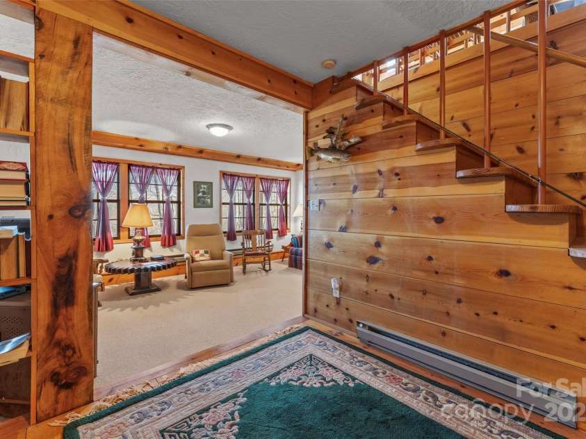 178 Tablerock Drive, Saluda, NC 28773.  MLS# CAR4257453, YatesRealty ID 4001. 