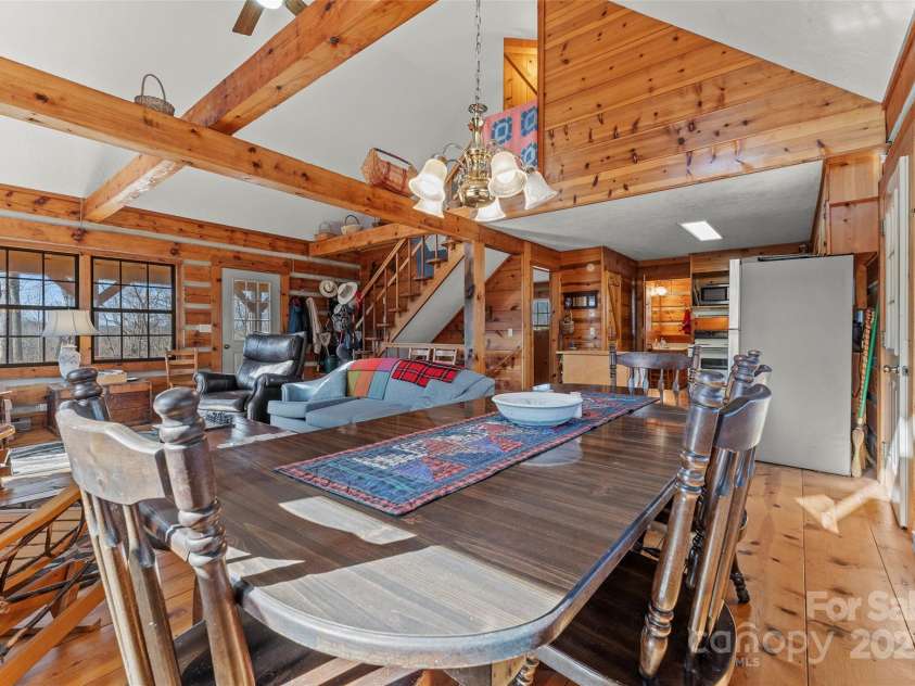 178 Tablerock Drive, Saluda, NC 28773.  MLS# CAR4318272, YatesRealty ID 4001. 