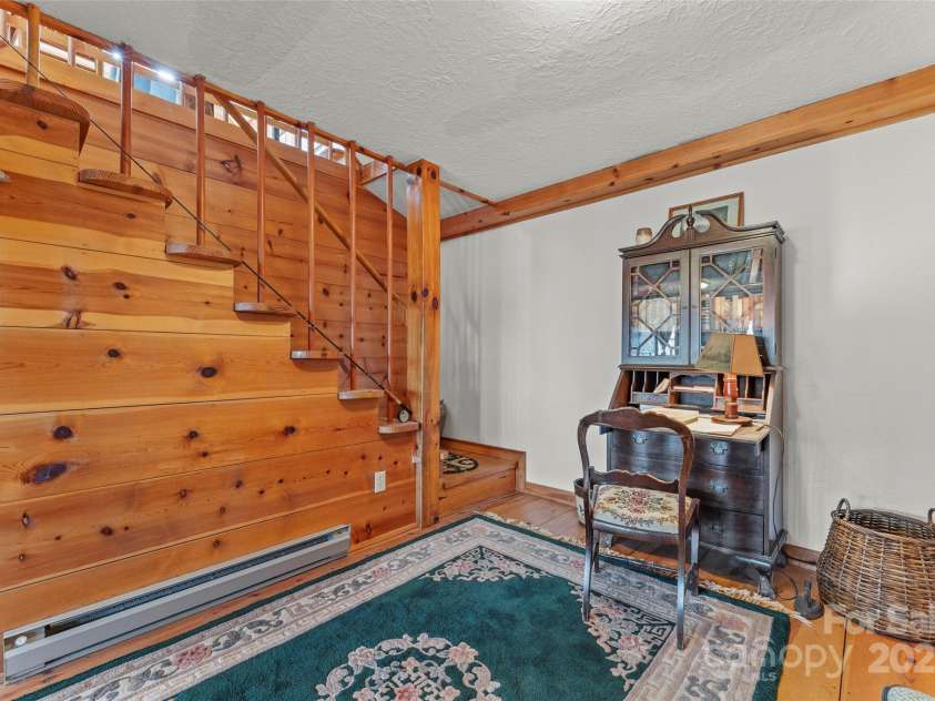 178 Tablerock Drive, Saluda, NC 28773.  MLS# CAR4318272, YatesRealty ID 4001. 