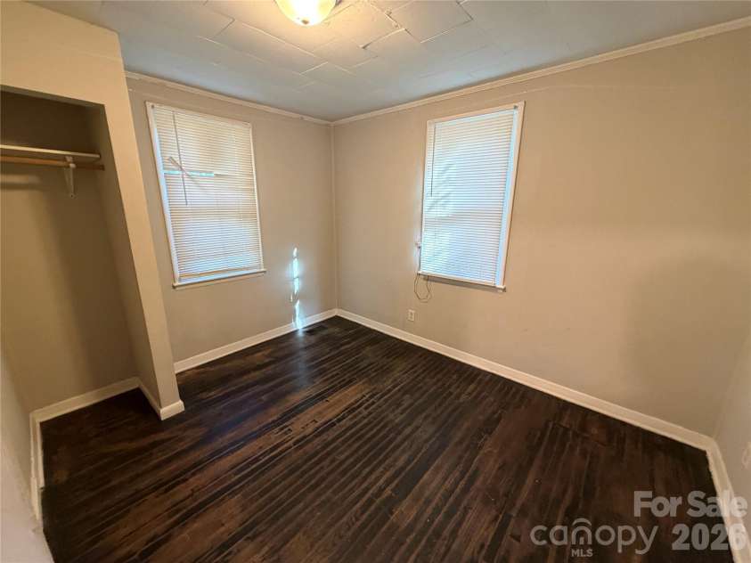 2620 Celia Avenue, Charlotte, NC 28216.  MLS# CAR4334902, YatesRealty ID 4001. 