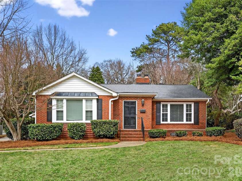 4508 Bradbury Drive, Charlotte, NC 28209.  MLS# CAR4355768, YatesRealty ID 4001. 