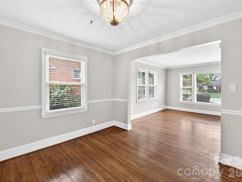 4508 Bradbury Drive, Charlotte, NC 28209.  MLS# CAR4355768, YatesRealty ID 4001. 