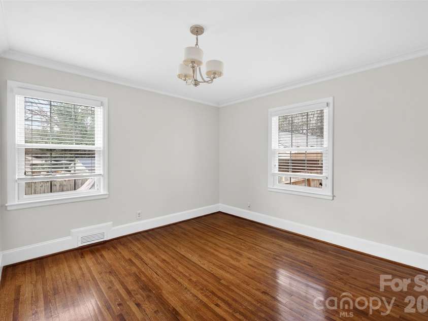 4508 Bradbury Drive, Charlotte, NC 28209.  MLS# CAR4355768, YatesRealty ID 4001. 