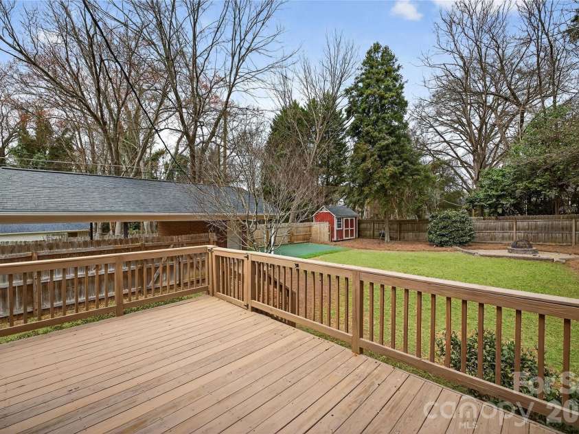 4508 Bradbury Drive, Charlotte, NC 28209.  MLS# CAR4355768, YatesRealty ID 4001. 