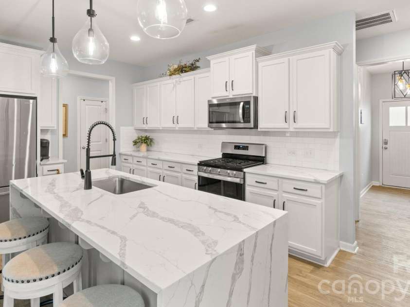 7460 Hartsfield Drive, Lancaster, SC 29720.  MLS# CAR4407879, YatesRealty ID 40010. 