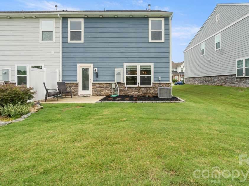 7460 Hartsfield Drive, Lancaster, SC 29720.  MLS# CAR4407879, YatesRealty ID 40010. 