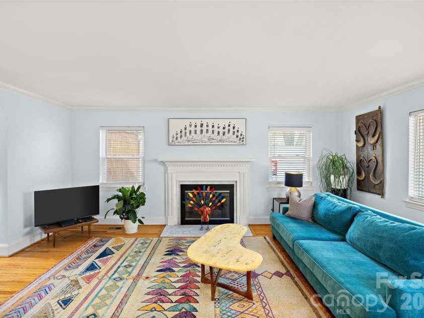 3928 Langhorne Avenue, Charlotte, NC 28205.  MLS# CAR4406840, YatesRealty ID 40011. 