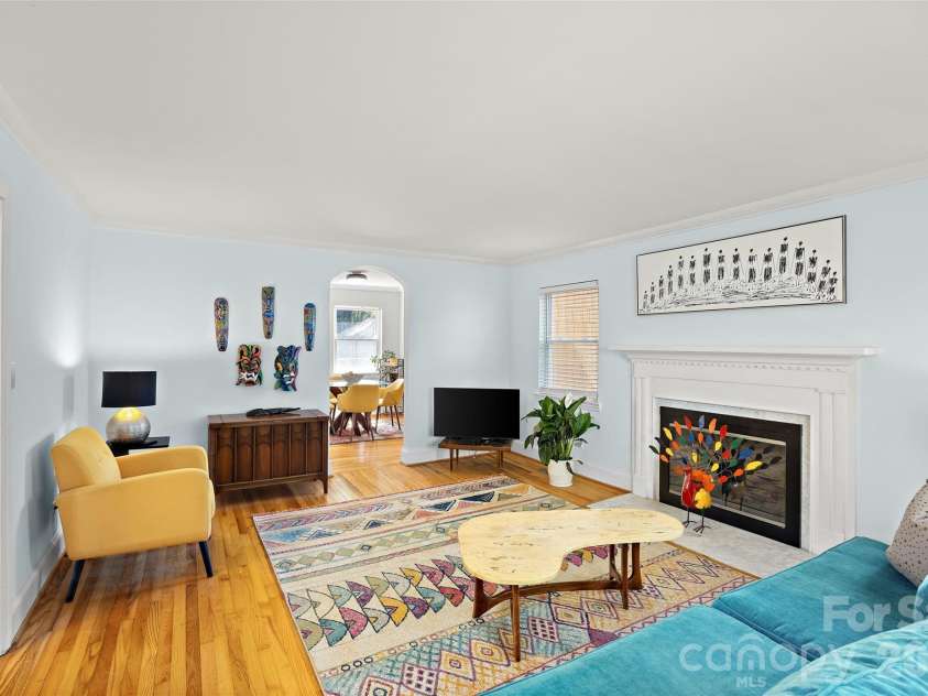 3928 Langhorne Avenue, Charlotte, NC 28205.  MLS# CAR4406840, YatesRealty ID 40011. 