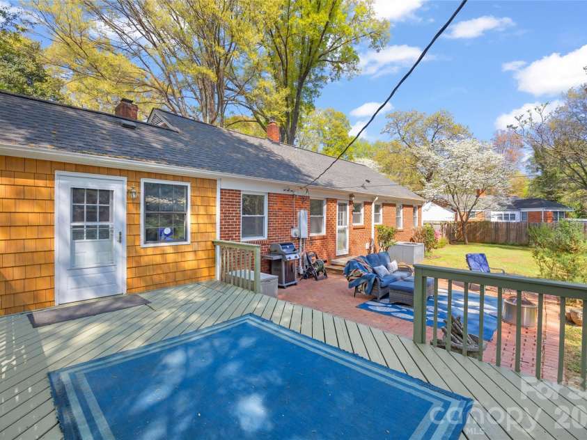 3928 Langhorne Avenue, Charlotte, NC 28205.  MLS# CAR4406840, YatesRealty ID 40011. 