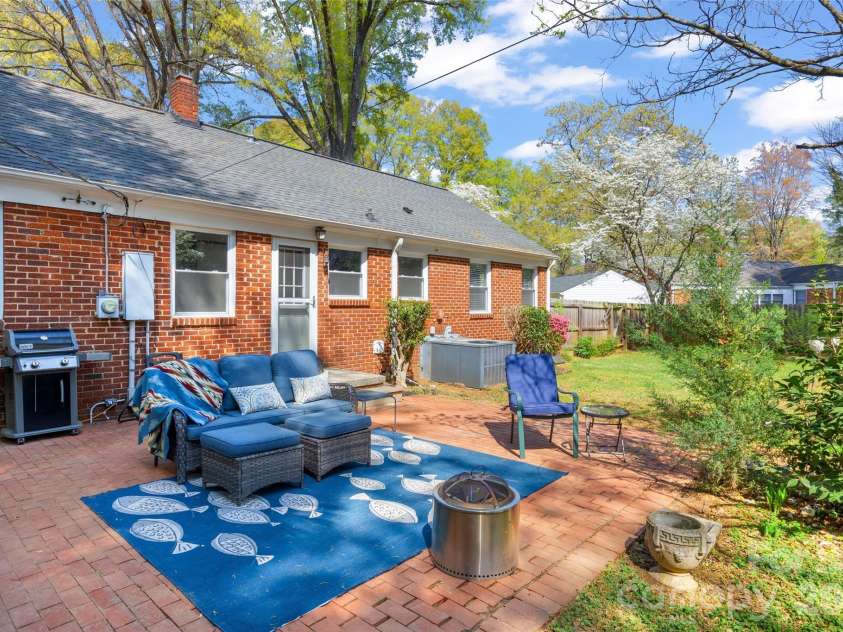 3928 Langhorne Avenue, Charlotte, NC 28205.  MLS# CAR4406840, YatesRealty ID 40011. 