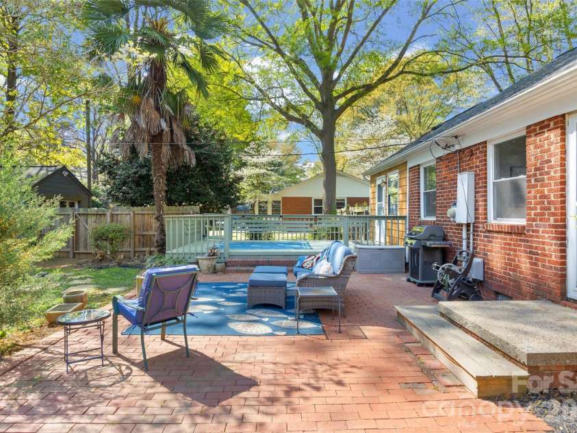 3928 Langhorne Avenue, Charlotte, NC 28205.  MLS# CAR4406840, YatesRealty ID 40011. 