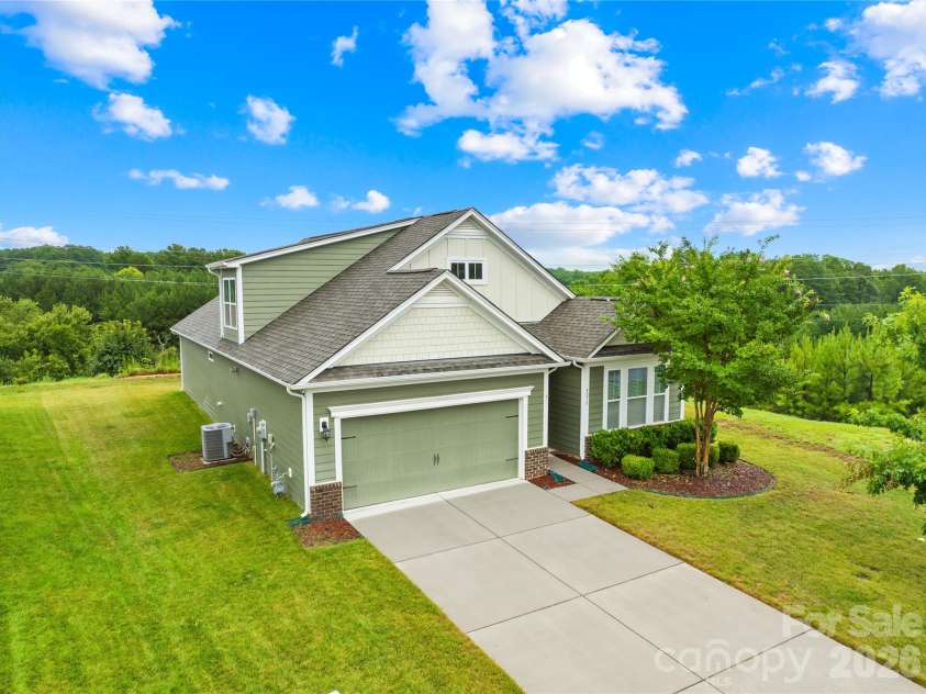 4270 Legacy Drive, Denver, NC 28037.  MLS# CAR4406996, YatesRealty ID 40012. 
