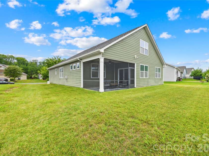 4270 Legacy Drive, Denver, NC 28037.  MLS# CAR4406996, YatesRealty ID 40012. 