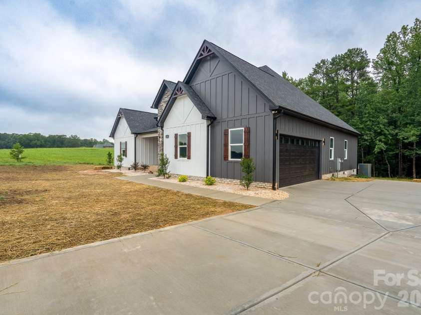 1007 Harrogate Drive, Bessemer City, NC 28016.  MLS# CAR4400104, YatesRealty ID 40013. 