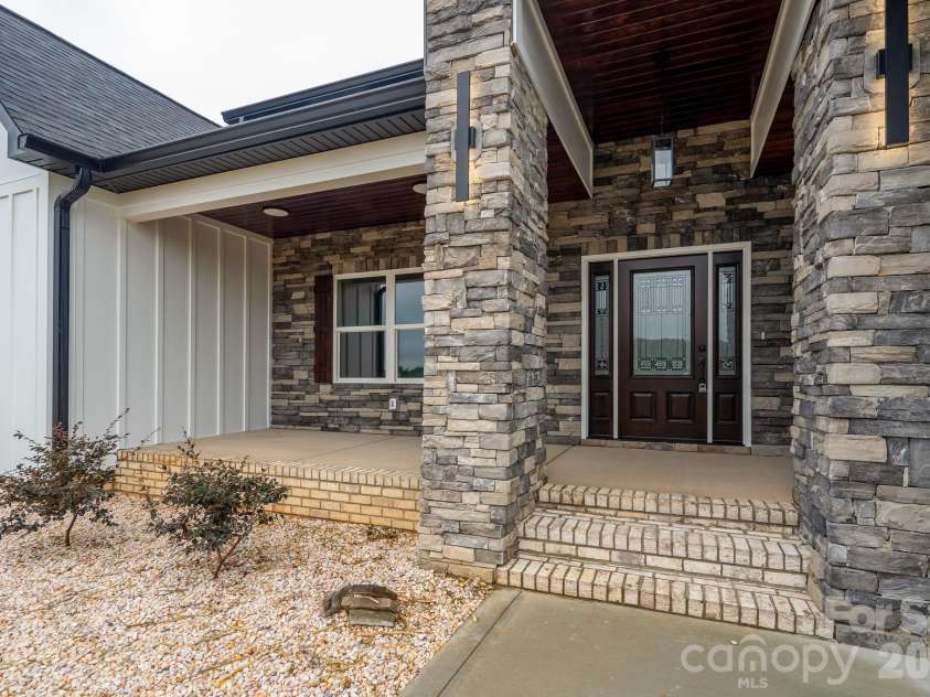 1007 Harrogate Drive, Bessemer City, NC 28016.  MLS# CAR4400104, YatesRealty ID 40013. 