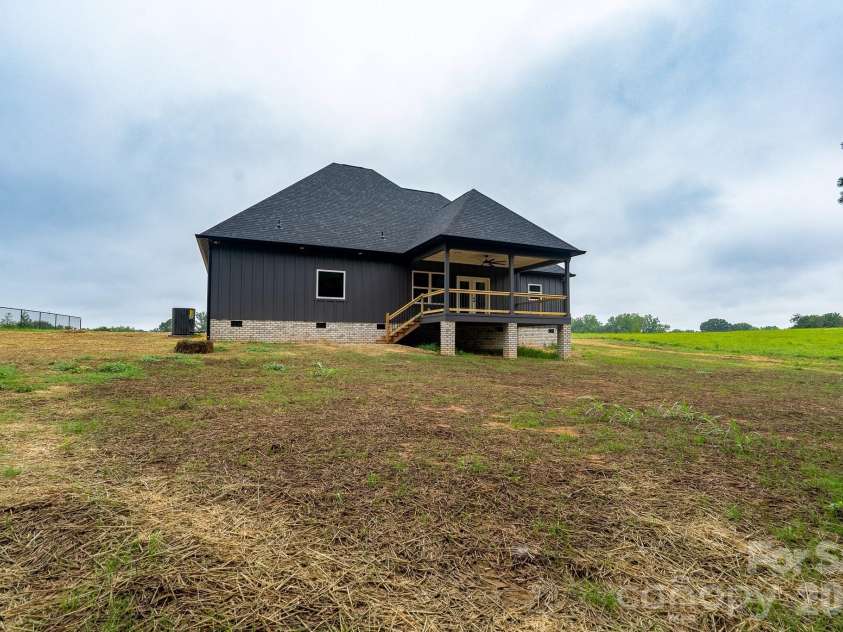 1007 Harrogate Drive, Bessemer City, NC 28016.  MLS# CAR4400104, YatesRealty ID 40013. 