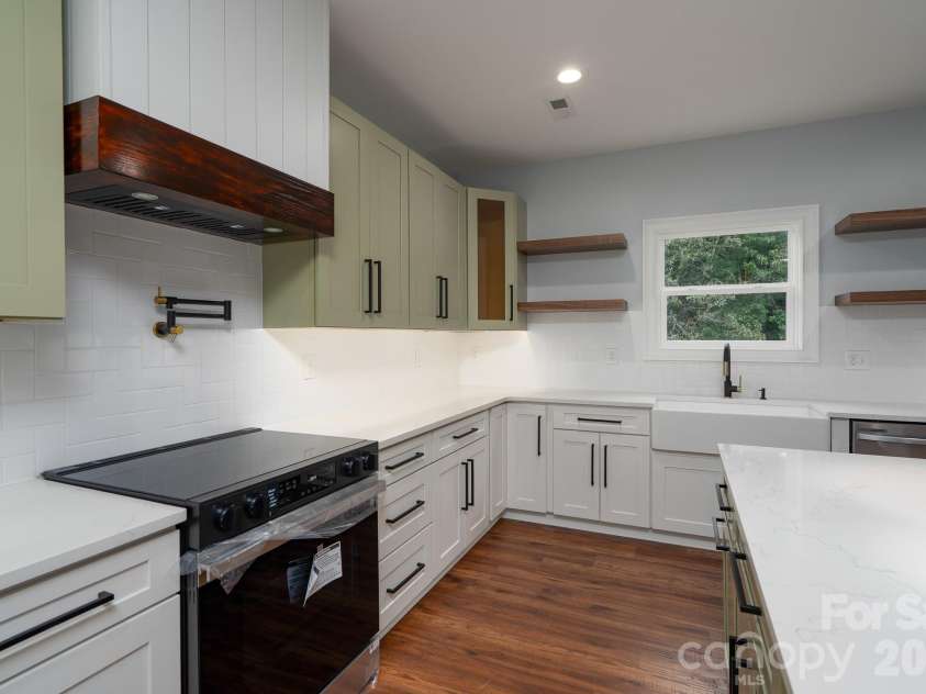 1007 Harrogate Drive, Bessemer City, NC 28016.  MLS# CAR4400104, YatesRealty ID 40013. 