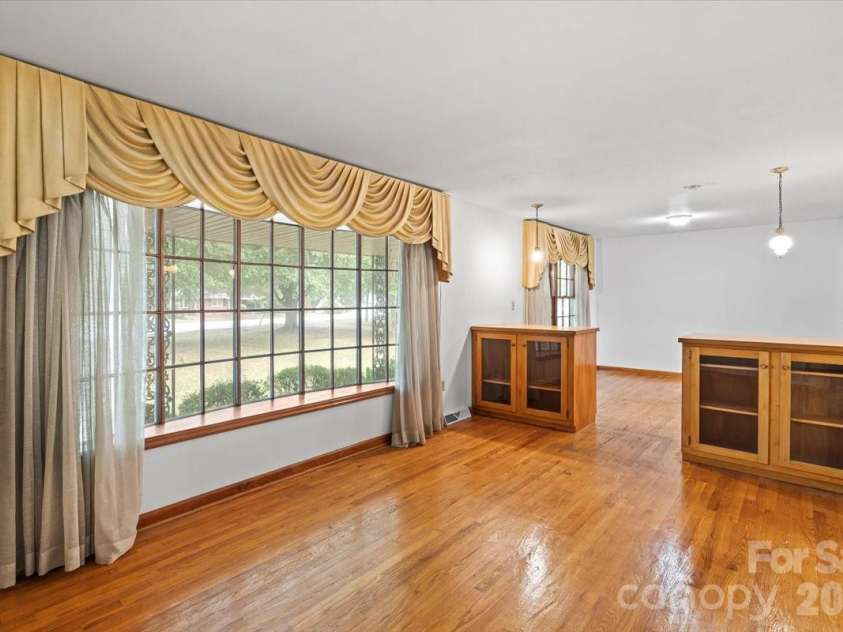 816 Clinton Avenue, Lancaster, SC 29720.  MLS# CAR4407967, YatesRealty ID 40017. 