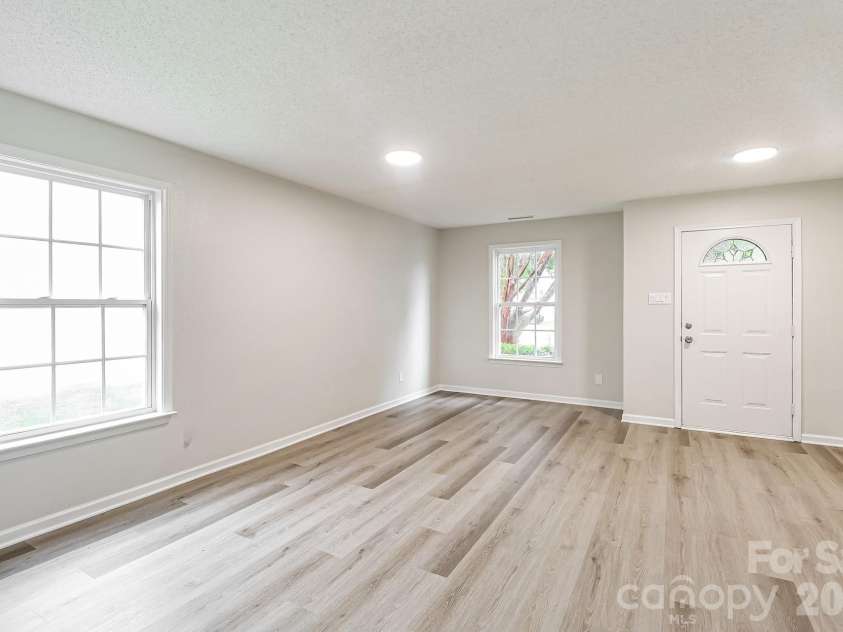 1436 Tygress Drive, Kannapolis, NC 28081.  MLS# CAR4407982, YatesRealty ID 40018. 