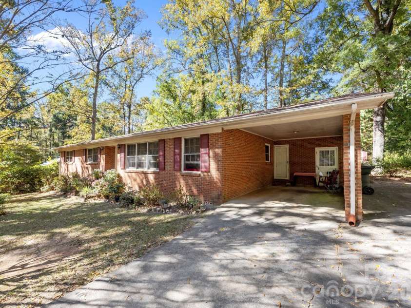 150 Brookwood Lane, Rock Hill, SC 29732.  MLS# CAR4314129, YatesRealty ID 4002. 