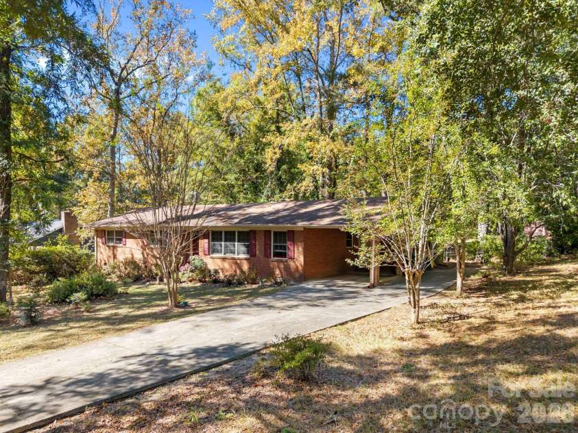 150 Brookwood Lane, Rock Hill, SC 29732.  MLS# CAR4314129, YatesRealty ID 4002. 