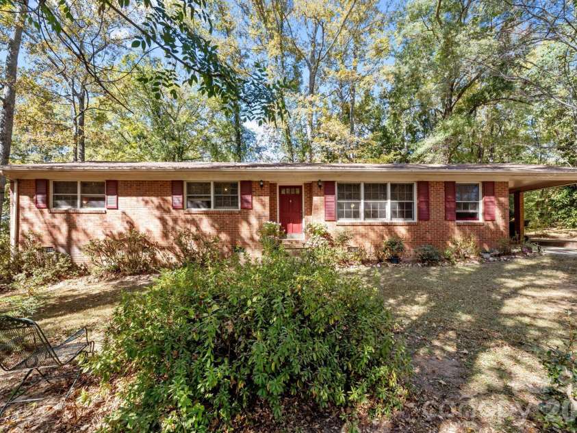 150 Brookwood Lane, Rock Hill, SC 29732.  MLS# CAR4314129, YatesRealty ID 4002. 