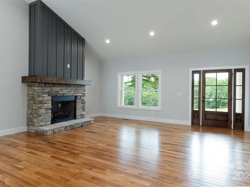 168 Country Drive, Mars Hill, NC 28754.  MLS# CAR4218163, YatesRealty ID 4002. 