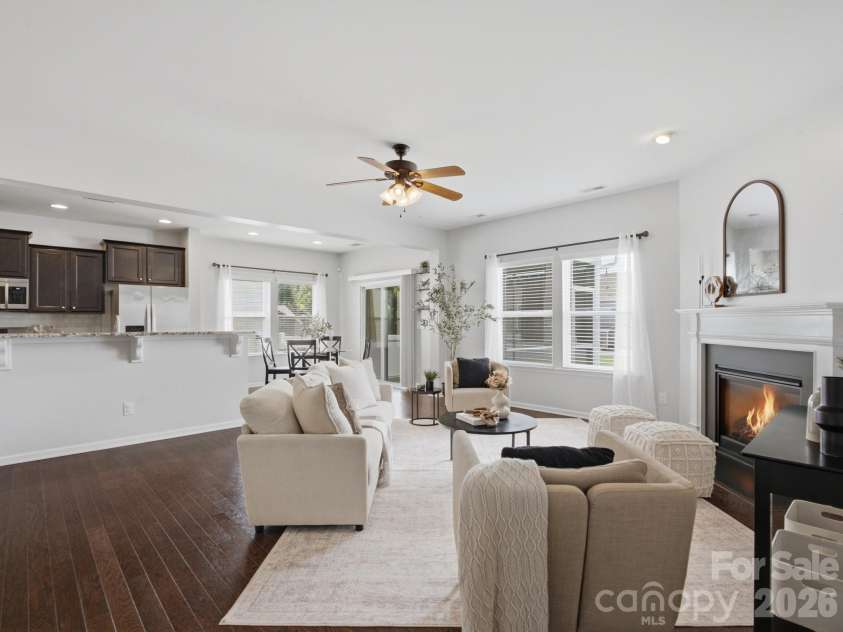79382 Ridgehaven Road, Lancaster, SC 29720.  MLS# CAR4399768, YatesRealty ID 40023. Living room