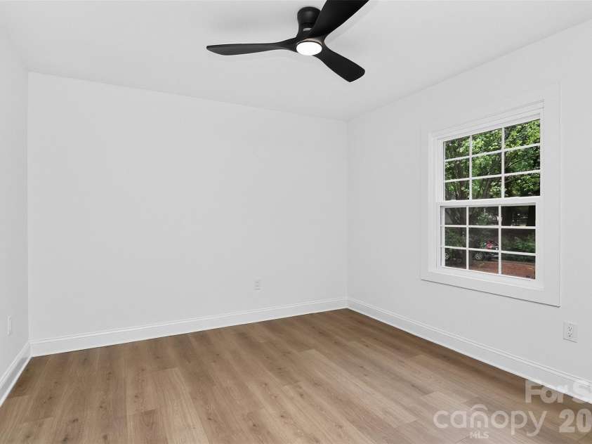 400 Hickok Court, Charlotte, NC 28270.  MLS# CAR4405887, YatesRealty ID 40025. 